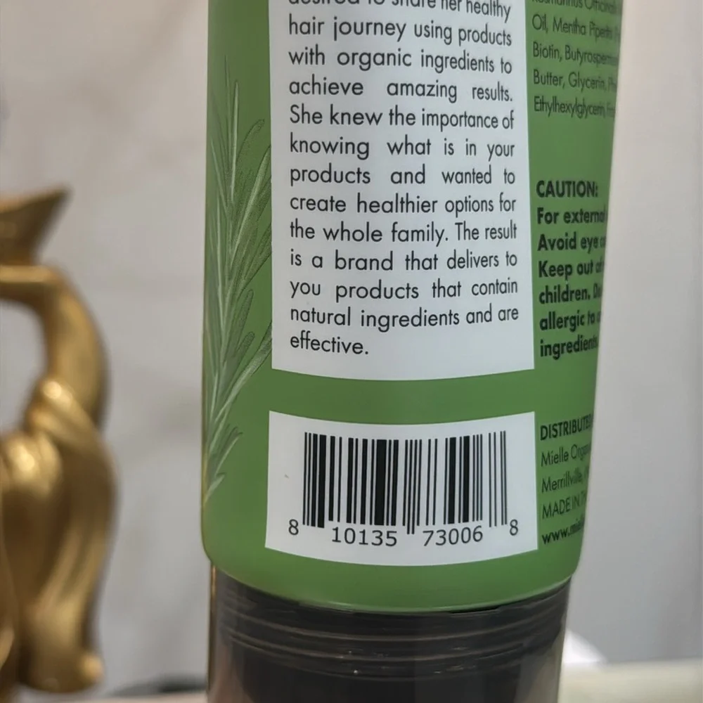 Mielle Rosemary Mint Clarifying Sugar Scalp Scrub